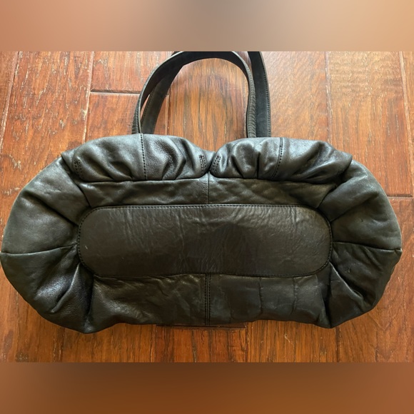 Vintage L.A.M.B. 100% Leather Front Double Zip Pocket Shoulder Bag - Picture 5 of 15